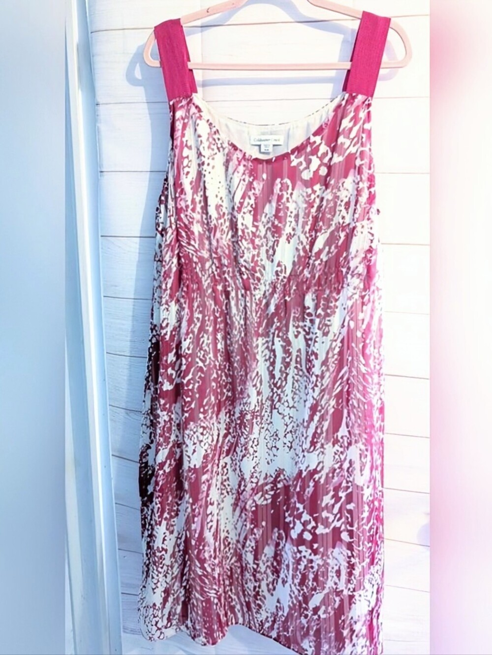 Coldwater Creek Red ♥️ and Off White Printed Pleated Midi Dress Size 20